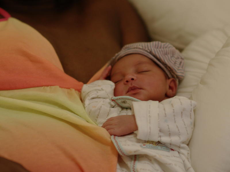 Co-Sleeping: Risks And Benefits Of Sleeping With Baby